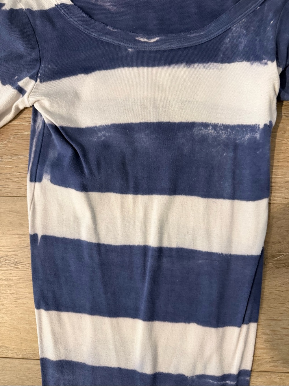 Michael Stars Navy and White Striped long sleeve top - Picture 3 of 8